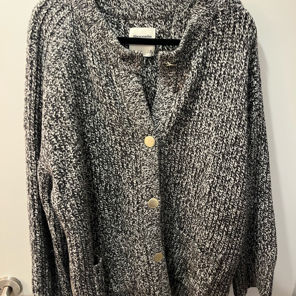 Abercrombie & Fitch Women's Grey Cardigan